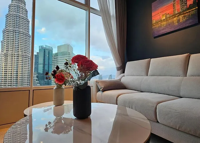 Sky Suites Klcc Level 58, 600Mbps Wifi - 2R Plus 1Bb