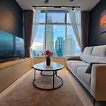 Sky Suites Klcc Level 58, 600Mbps Wifi - 2R Plus 1Bb