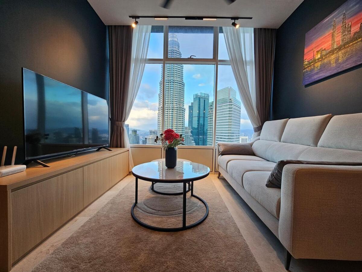 Pangsapuri Sky Klcc Level 58, 600mbps Wifi - 2r 1bb Kuala Lumpur