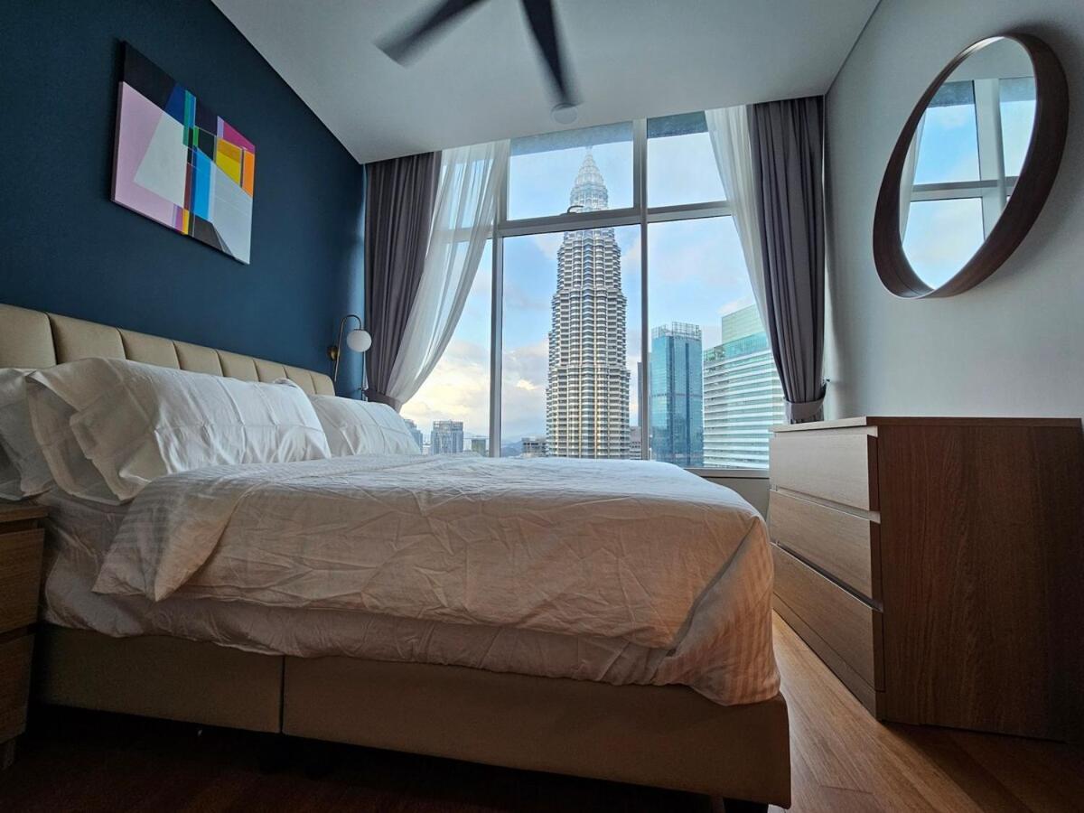 Sky Klcc Level 58, 600mbps Wifi - 2r 1bb Pangsapuri